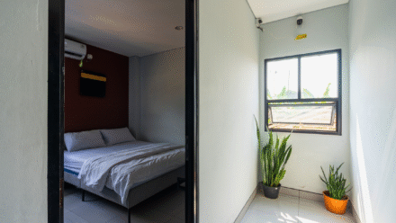 Bagian kamar indonesia standard double dan indonesia standard deluxe rubina syariah hotel purbalingga